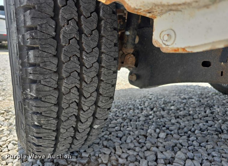 image for item EO1043 2013 Ford F250 Super Duty XLT SuperCab pickup truck