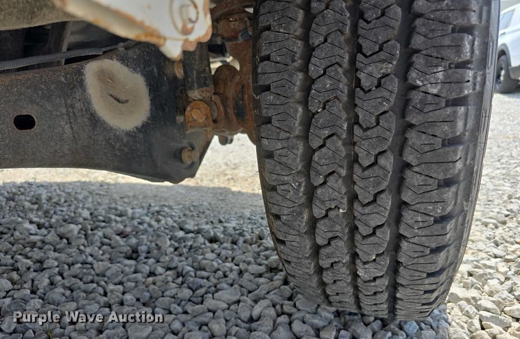 image for item EO1043 2013 Ford F250 Super Duty XLT SuperCab pickup truck