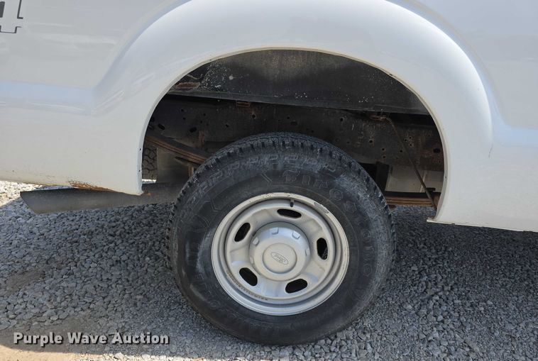 image for item EO1043 2013 Ford F250 Super Duty XLT SuperCab pickup truck