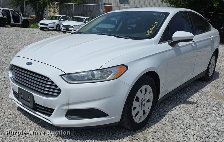 image for item EO1044 2013 Ford Fusion S 