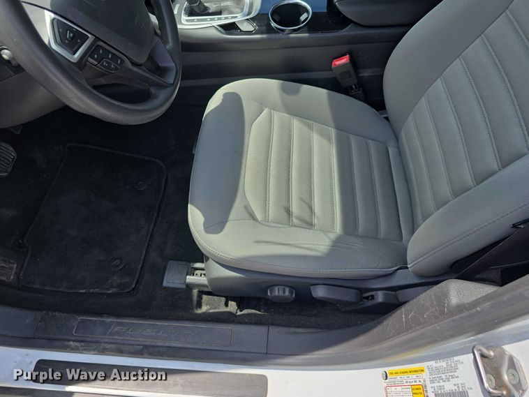 image for item EO1044 2013 Ford Fusion S 