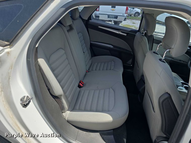 image for item EO1044 2013 Ford Fusion S 