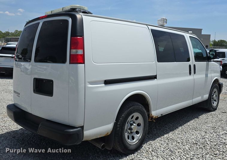 image for item EO1050 2012 Chevrolet Express 1500 van