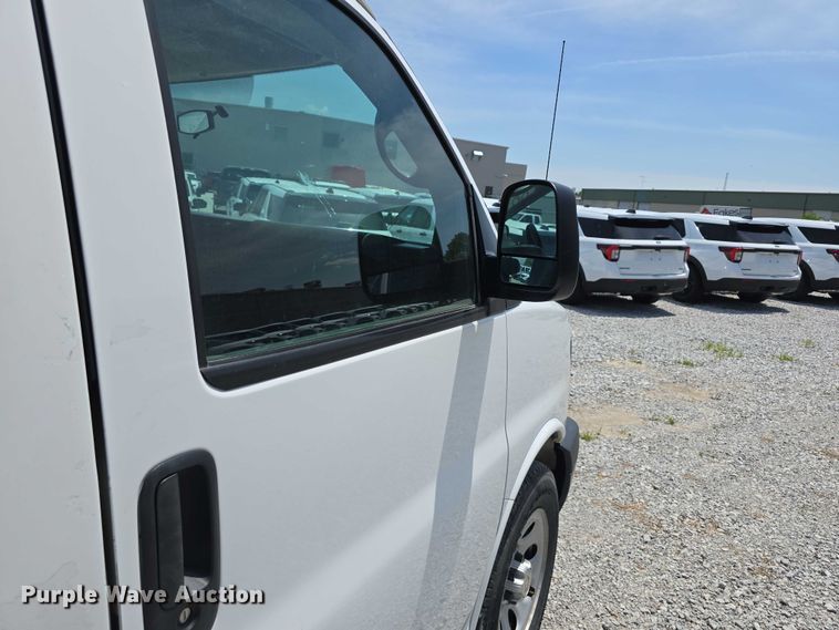 image for item EO1050 2012 Chevrolet Express 1500 van