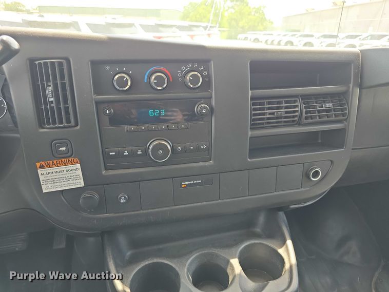 image for item EO1050 2012 Chevrolet Express 1500 van