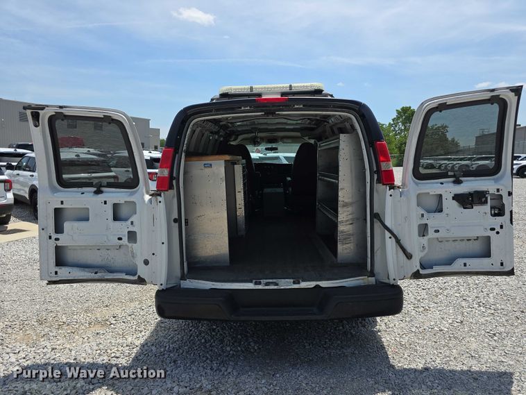 image for item EO1050 2012 Chevrolet Express 1500 van