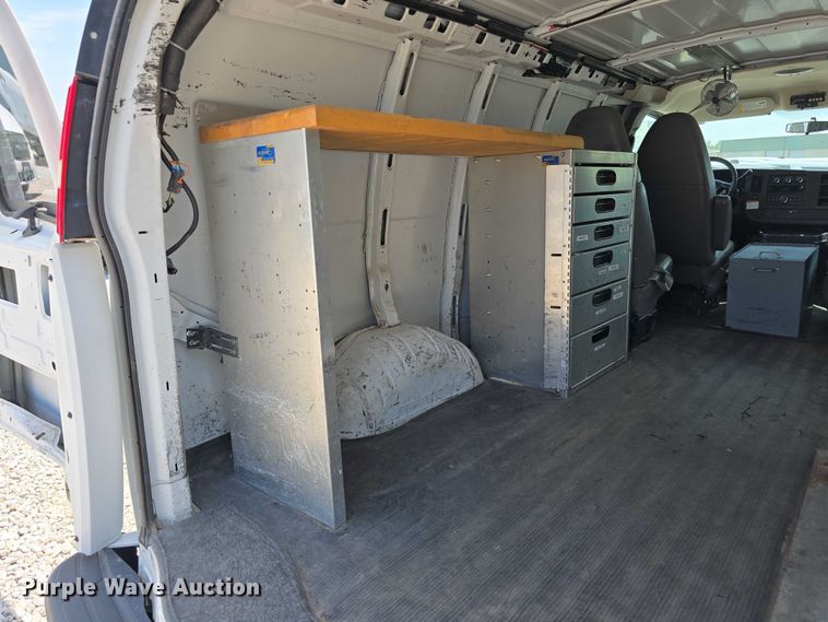 image for item EO1050 2012 Chevrolet Express 1500 van