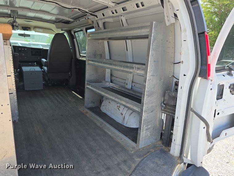 image for item EO1050 2012 Chevrolet Express 1500 van