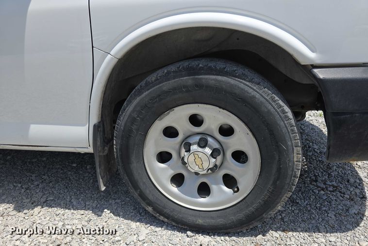 image for item EO1050 2012 Chevrolet Express 1500 van