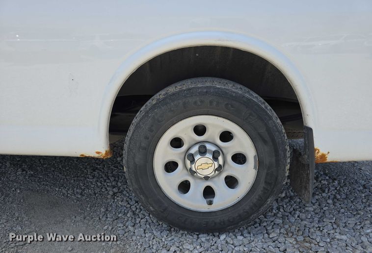 image for item EO1050 2012 Chevrolet Express 1500 van