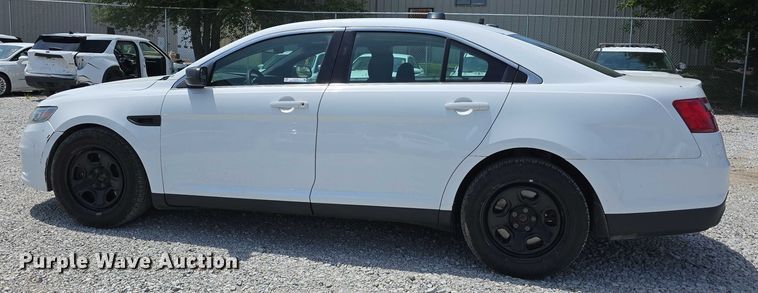 image for item EO1051 2017 Ford Taurus Police Interceptor 