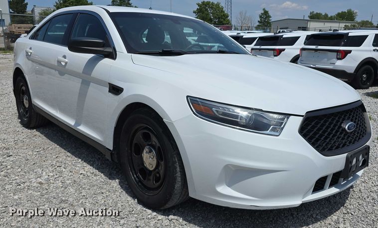 image for item EO1052 2016 Ford Taurus Police Interceptor 