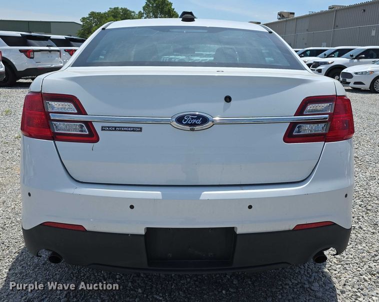 image for item EO1052 2016 Ford Taurus Police Interceptor 