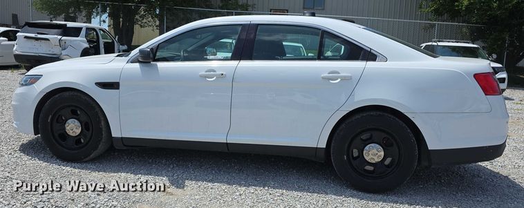 image for item EO1052 2016 Ford Taurus Police Interceptor 