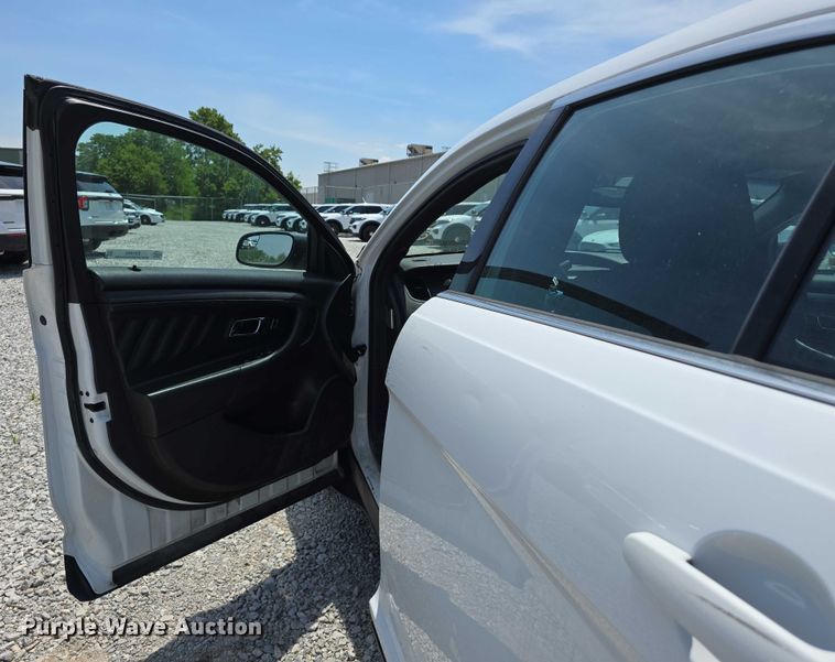 image for item EO1052 2016 Ford Taurus Police Interceptor 