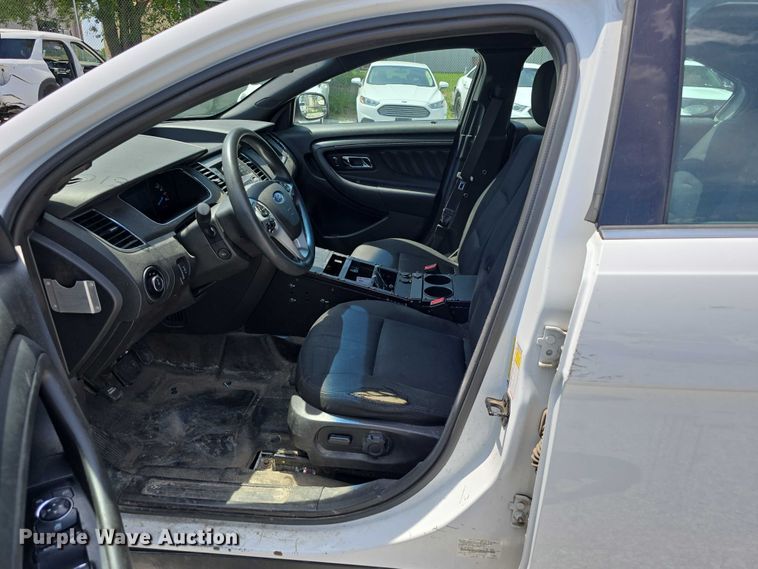 image for item EO1052 2016 Ford Taurus Police Interceptor 