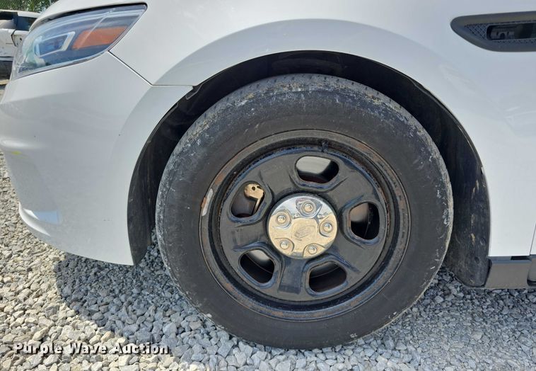 image for item EO1052 2016 Ford Taurus Police Interceptor 