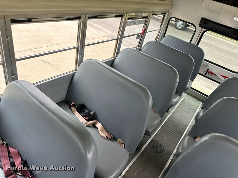 image for item EQ4845 2008 Bluebird school bus