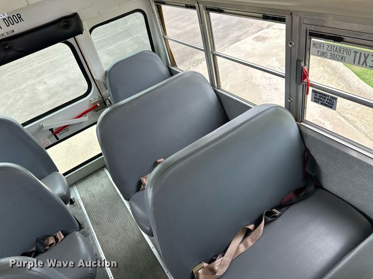 image for item EQ4845 2008 Bluebird school bus