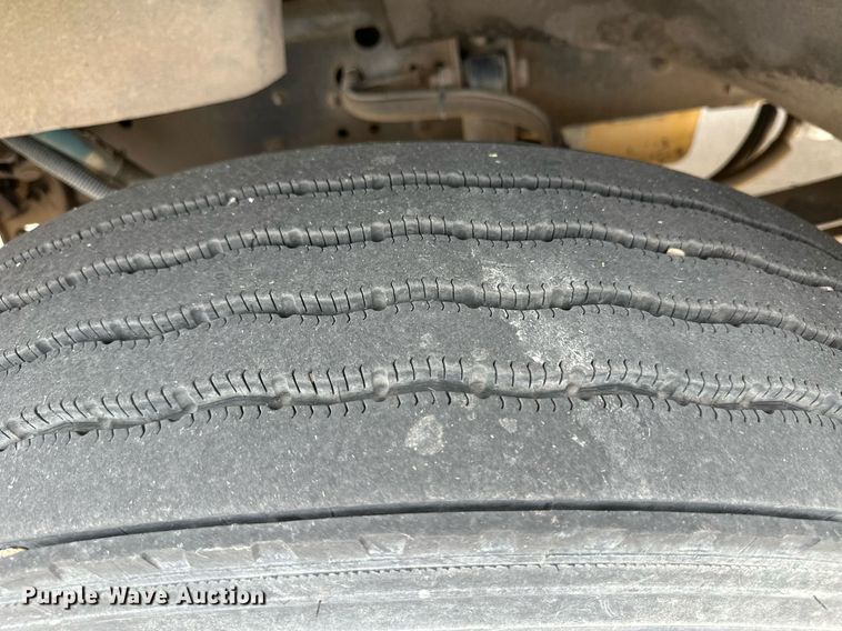 image for item EQ4845 2008 Bluebird school bus