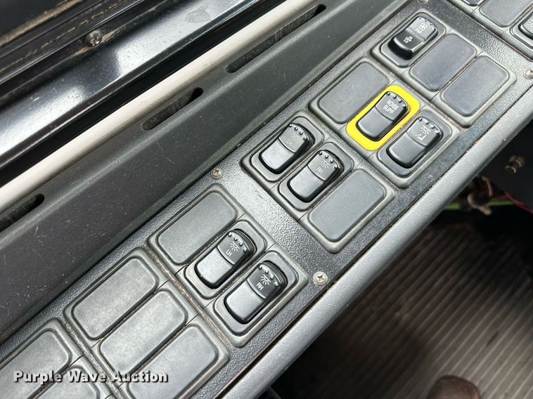 image for item EQ4846 2012 Bluebird coach bus