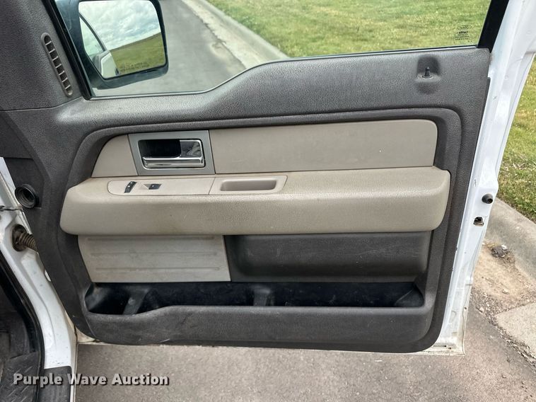 image for item EQ4847 2010 Ford F150 pickup truck