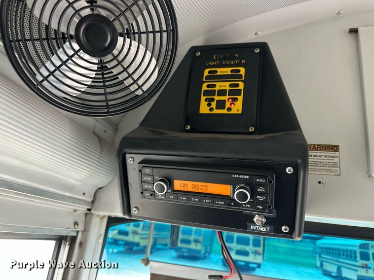 image for item EQ4853 2006 Blue Bird All American FE school bus