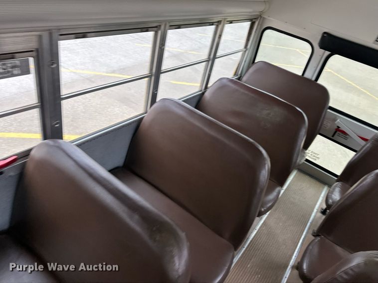 image for item EQ4853 2006 Blue Bird All American FE school bus