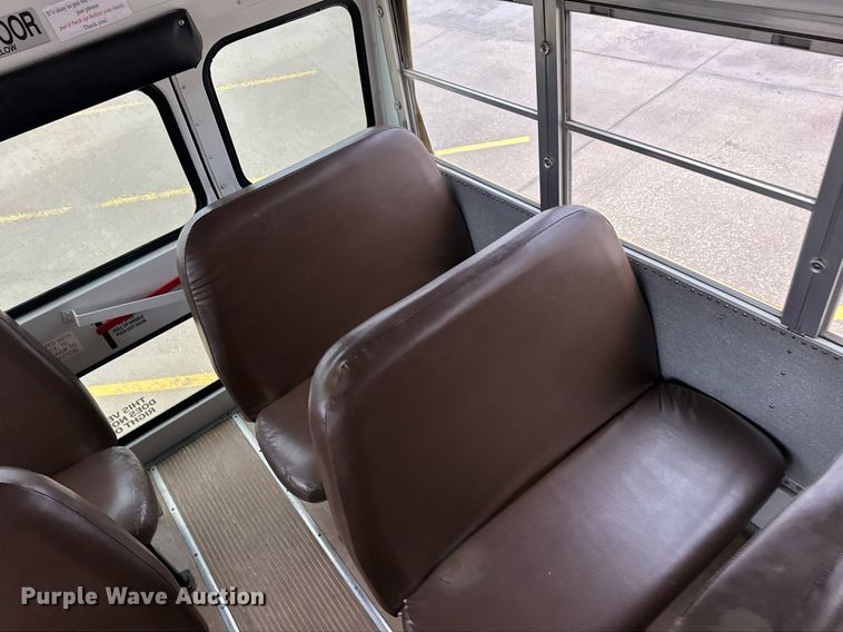 image for item EQ4853 2006 Blue Bird All American FE school bus