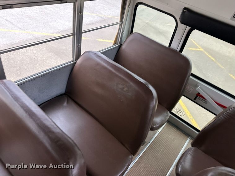 image for item EQ4853 2006 Blue Bird All American FE school bus