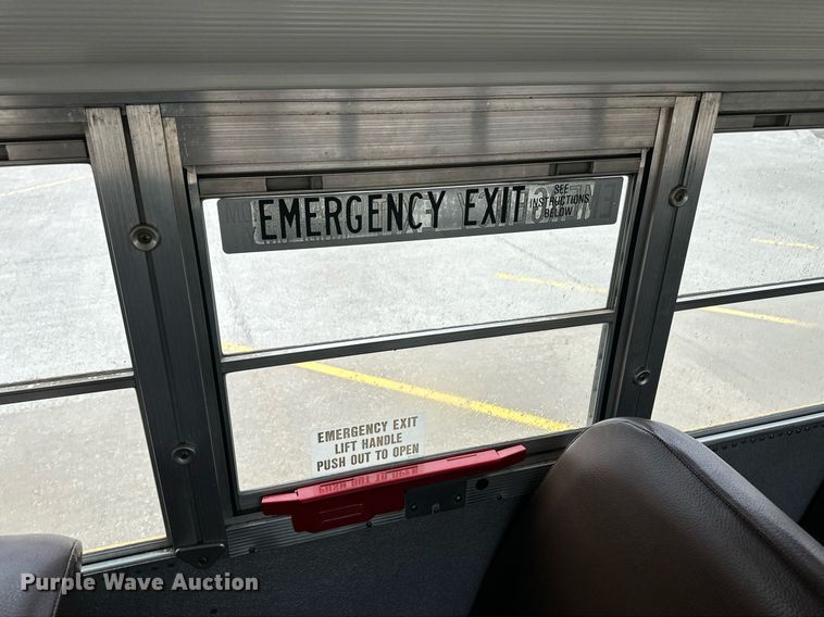 image for item EQ4853 2006 Blue Bird All American FE school bus