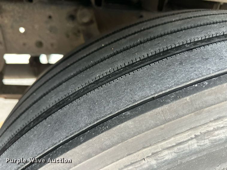 image for item EQ4853 2006 Blue Bird All American FE school bus