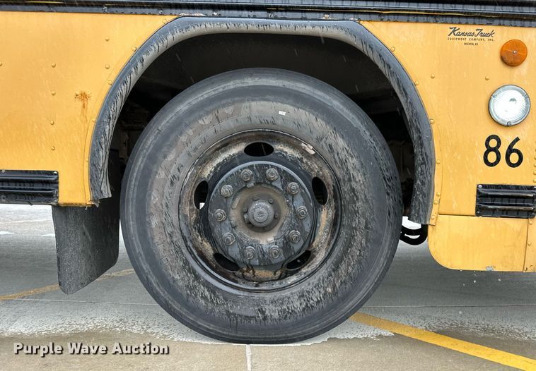 image for item EQ4853 2006 Blue Bird All American FE school bus