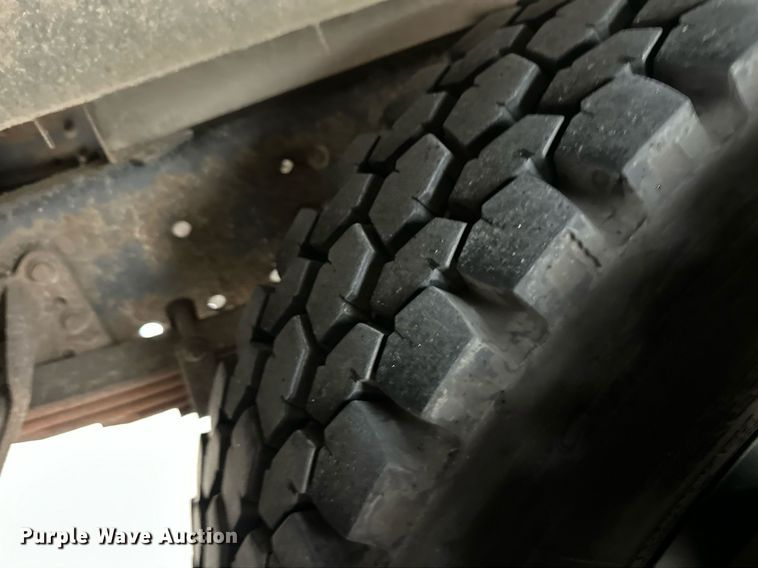 image for item EQ4853 2006 Blue Bird All American FE school bus