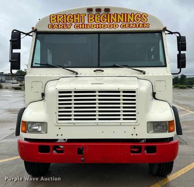 image for item EQ4855 1993 International 3000 school bus
