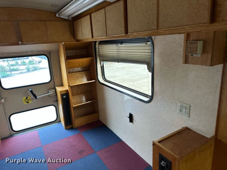 image for item EQ4855 1993 International 3000 school bus