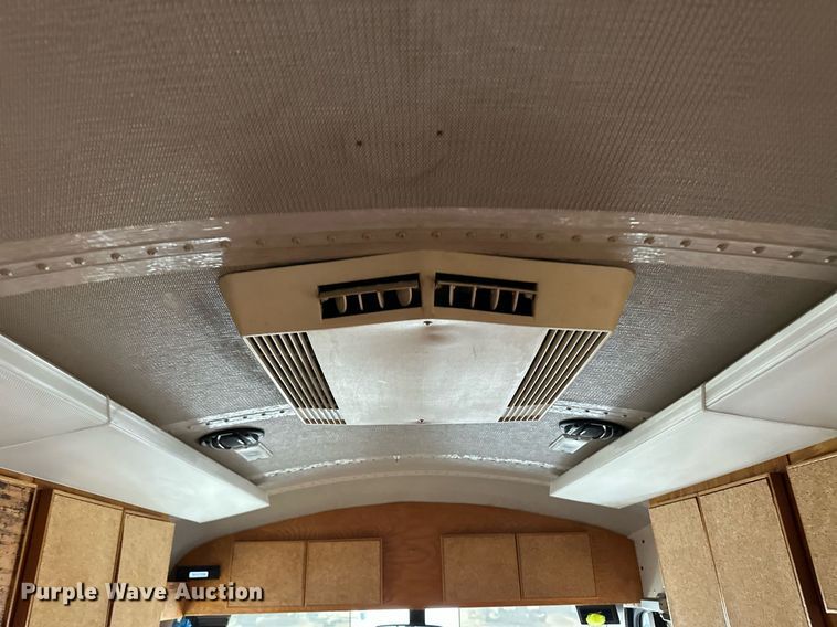 image for item EQ4855 1993 International 3000 school bus