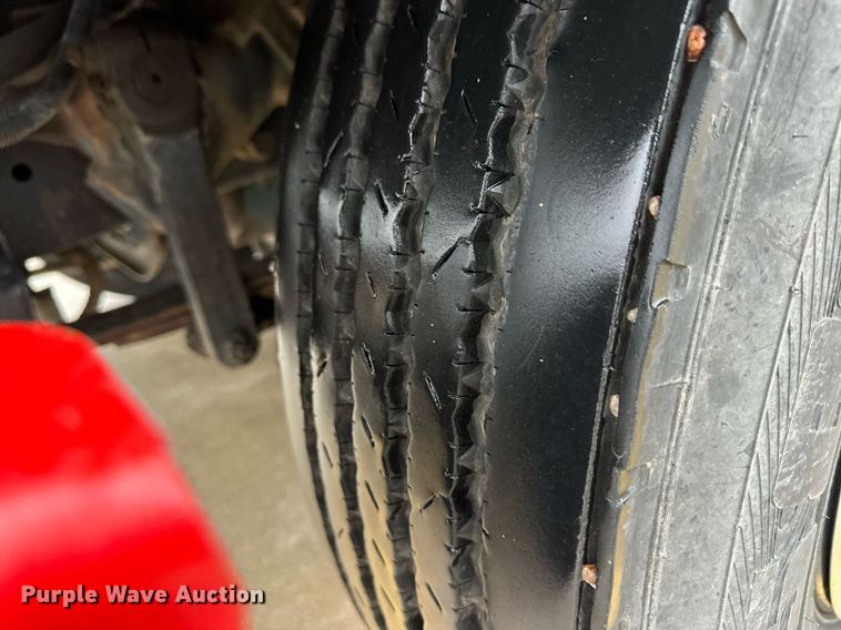 image for item EQ4855 1993 International 3000 school bus