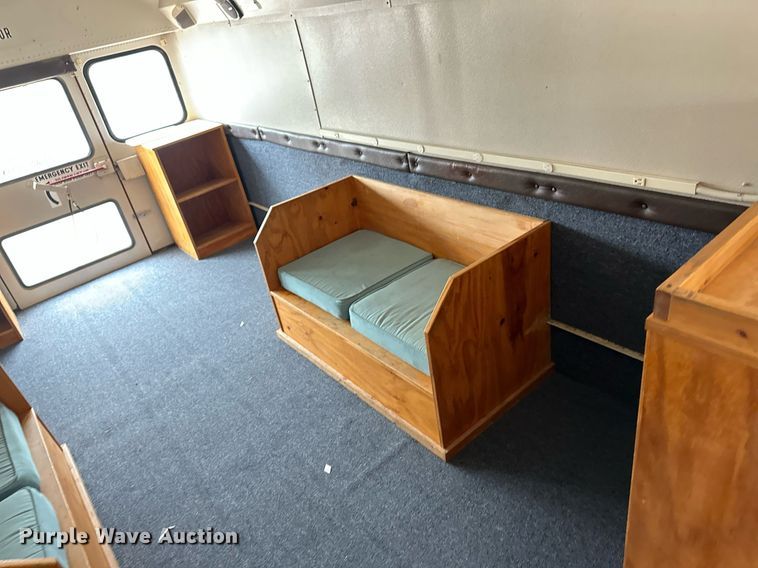 image for item EQ4856 1996 International 3800 school bus