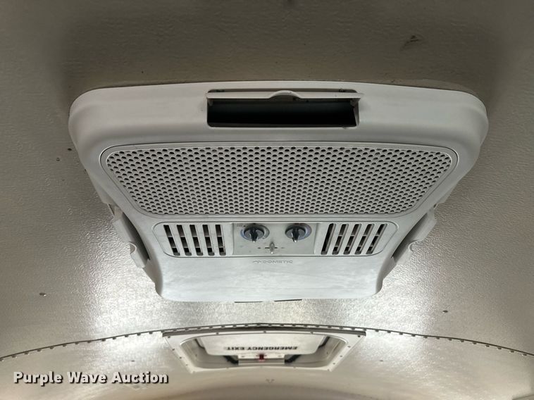 image for item EQ4856 1996 International 3800 school bus