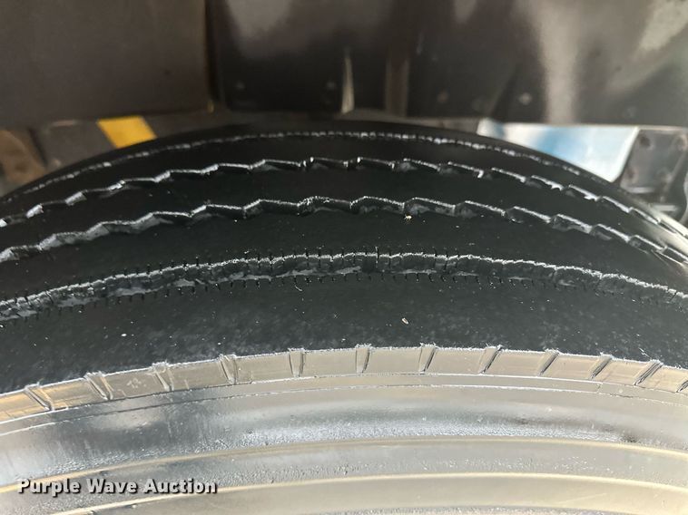 image for item EQ4856 1996 International 3800 school bus