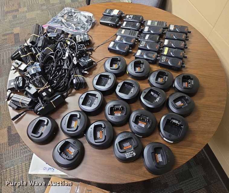 image for item ER5265 (17) two way radios