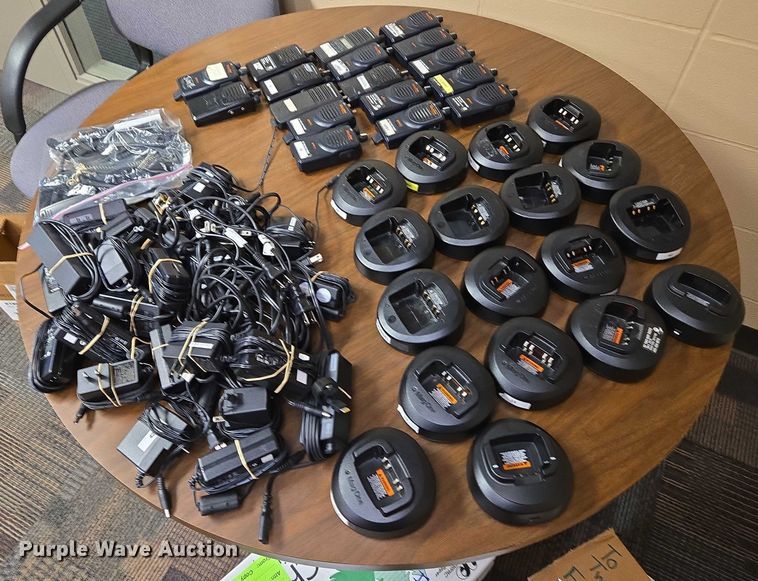 image for item ER5265 (17) two way radios