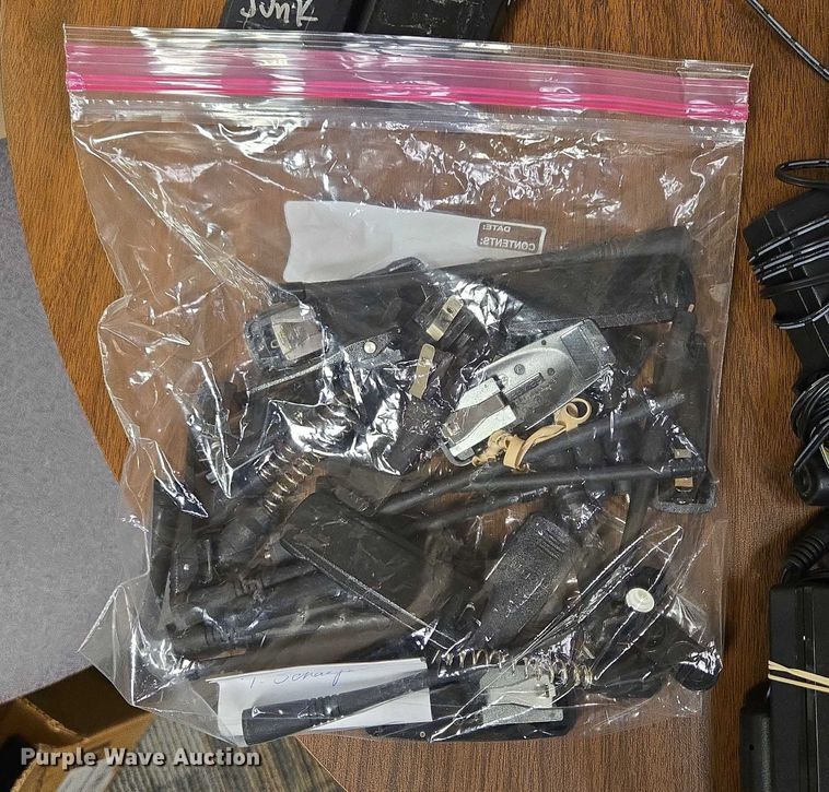 image for item ER5265 (17) two way radios