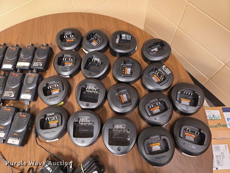 image for item ER5265 (17) two way radios