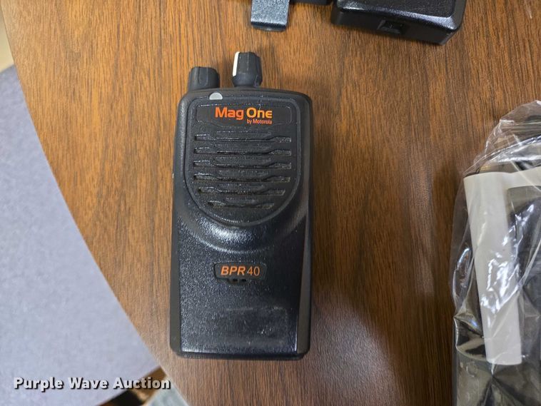 image for item ER5265 (17) two way radios