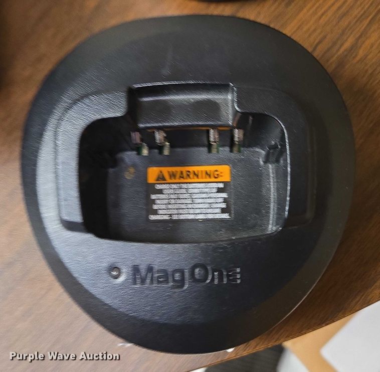 image for item ER5265 (17) two way radios