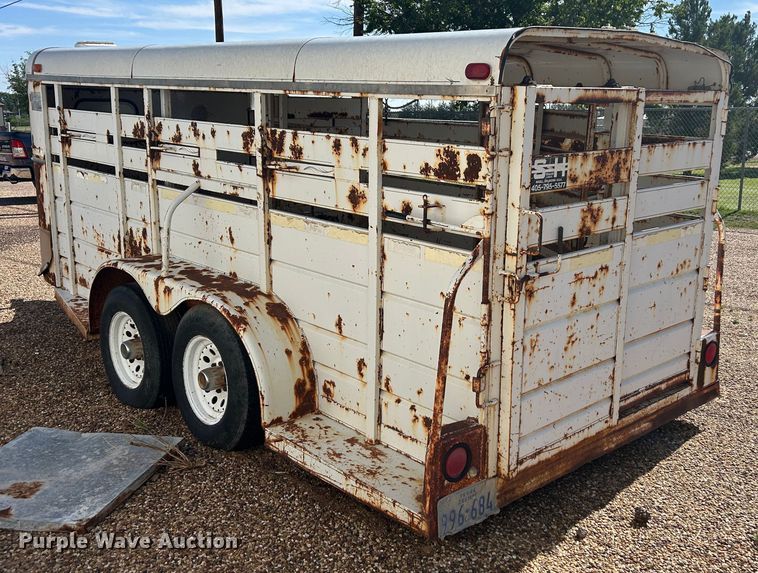 image for item EX9272 1994 S and H Stockman livestock trailer