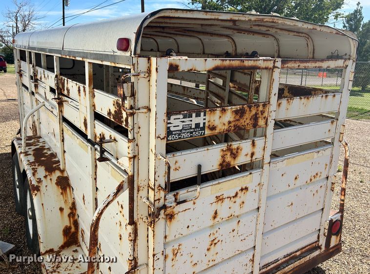 image for item EX9272 1994 S and H Stockman livestock trailer