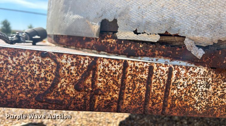 image for item EX9272 1994 S and H Stockman livestock trailer